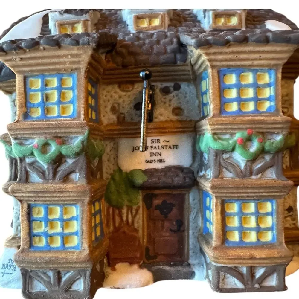 Dept 56 Sir John Falstaff Inn Ornament 1995 Dickens Village Heritage